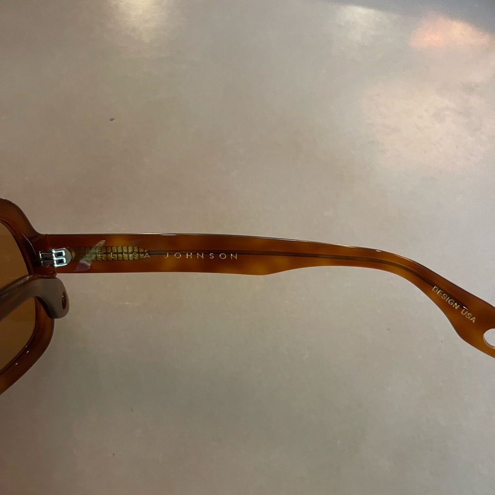 Elisa Johnson Jane Sunglasses Light Brown Tortoise NIB - Picture 4 of 6